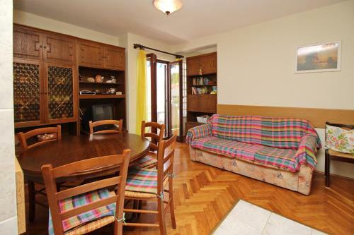 Apartment Marinko
