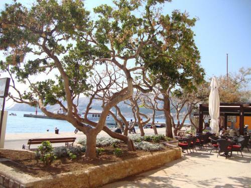 Aparthotel Villa Corinthia