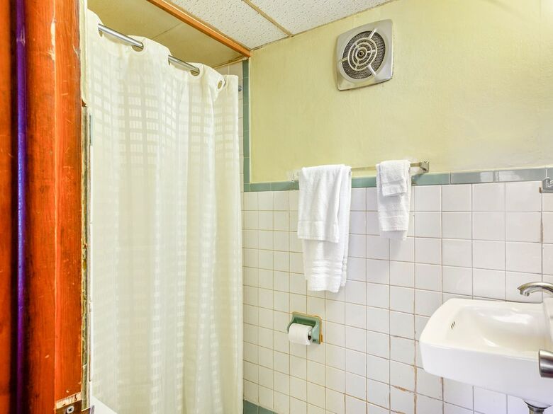 Oyo Hotel Peoria Il I-74