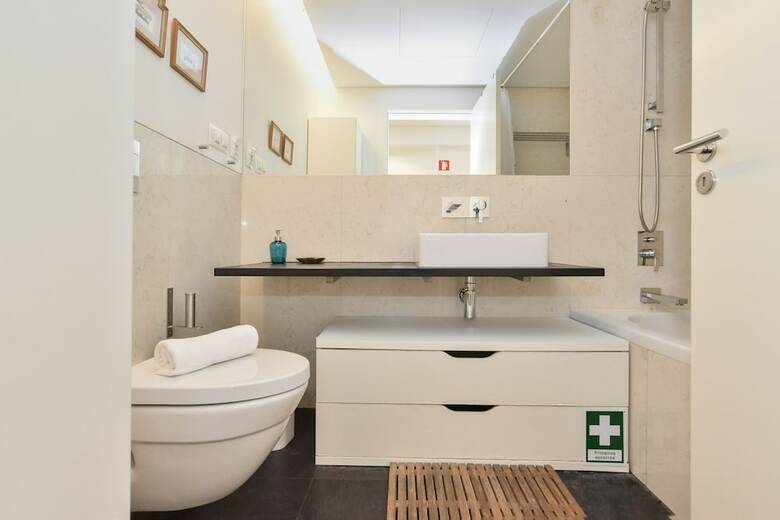 Sunny & Bright Amoreiras Apartment