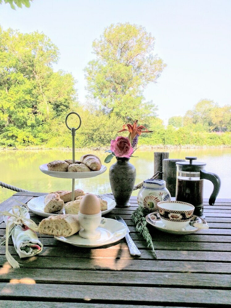 Bed & Breakfast Quai Des Fleurs Saint Savinien