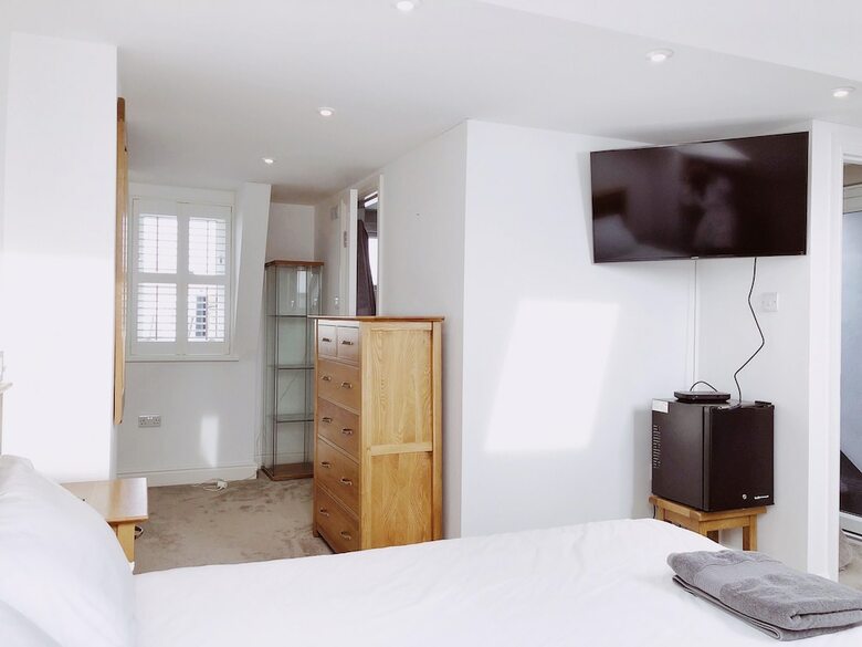 Bed & Breakfast Luxury Rooms With Private Bathrooms