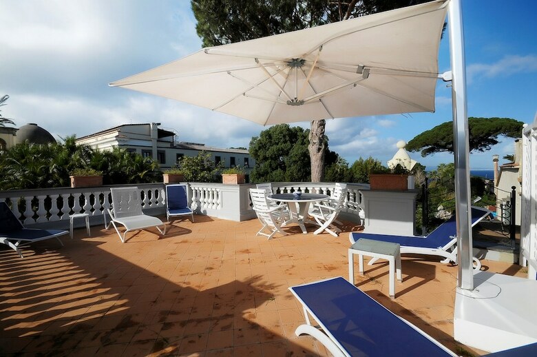 Villa Angelo