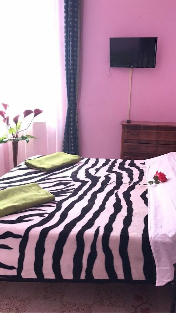 Hotel Ave Popolo