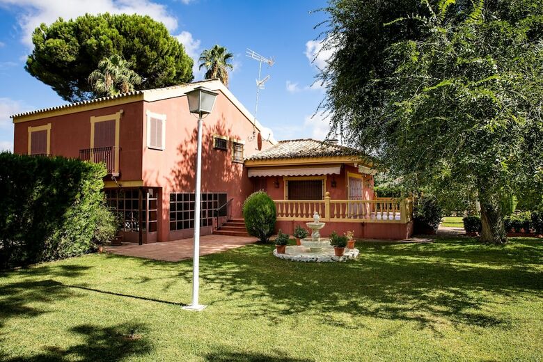 Villa Lucrecia