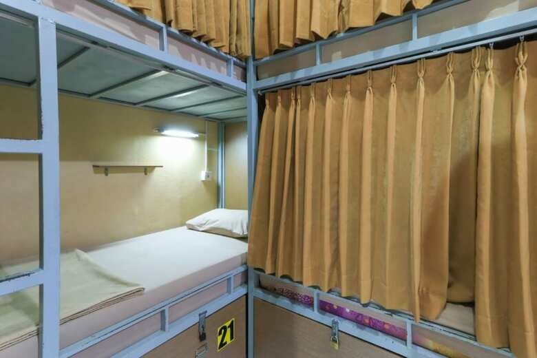 Hotel Aru House