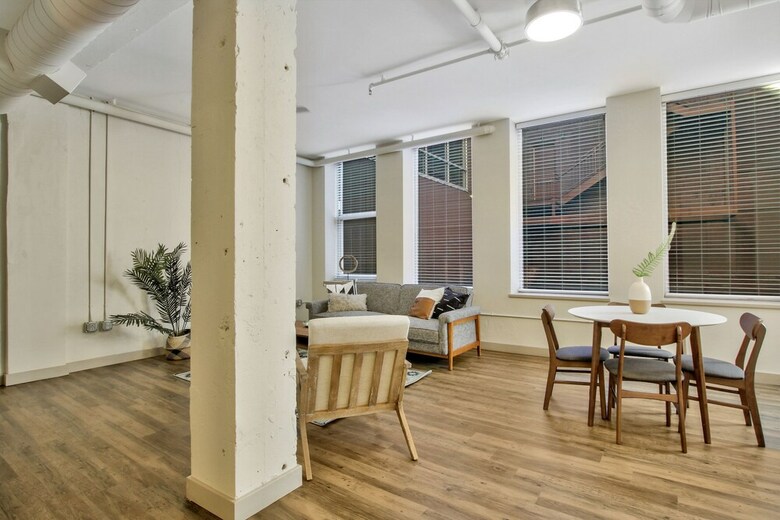 Apartamentos The Old Town Luxury Lofts