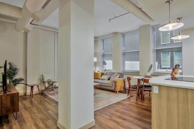 Apartamentos The Old Town Luxury Lofts