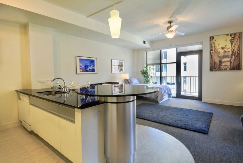 Crashpad Downtown Dallas