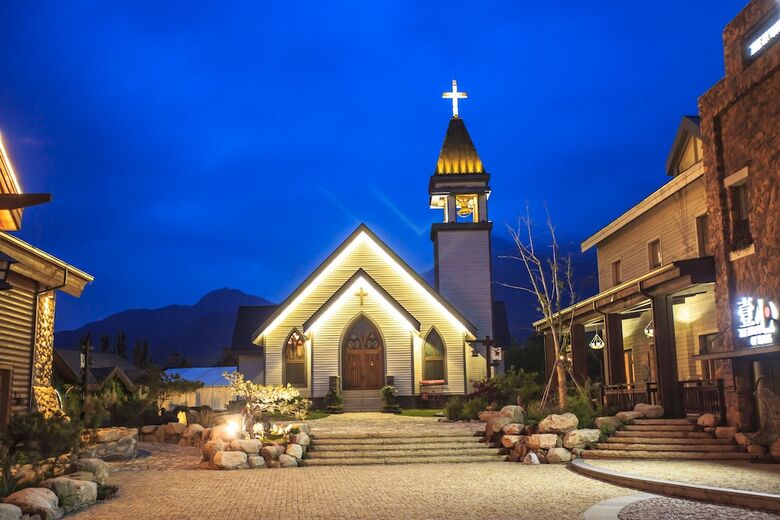 Orenda Teton Hotel