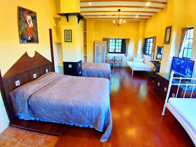 Bed & Breakfast Nuowei Senlin Cottage