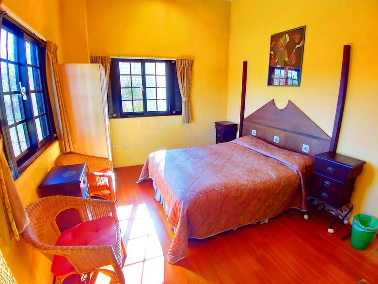 Bed & Breakfast Nuowei Senlin Cottage