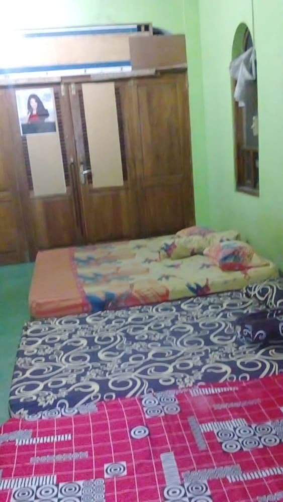 Hotel Pak Pur Homestay