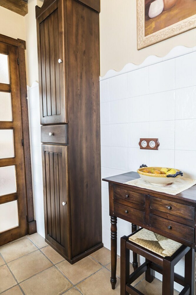 Hotel Mafloras Suites El Bosque