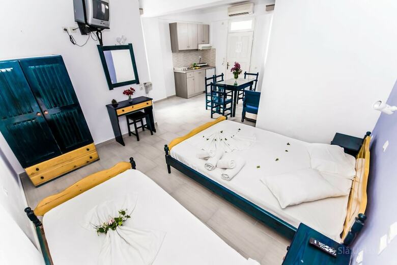 Aparthotel Honeymoon Beach Studios