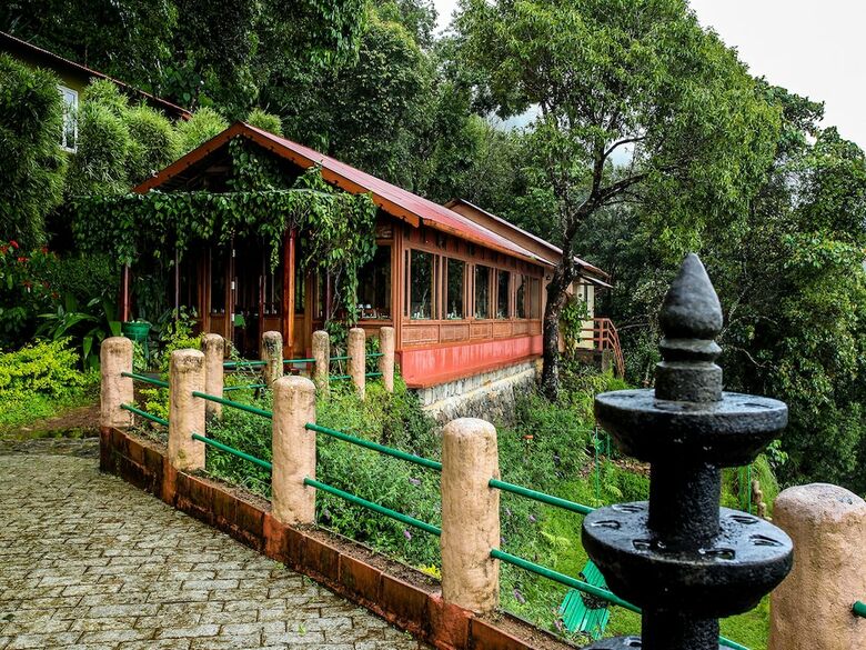 Hotel Blackberry Hills Munnar - Nature Resort & Spa