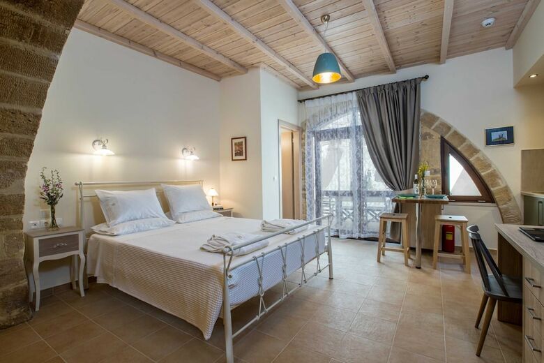 Villa Theta
