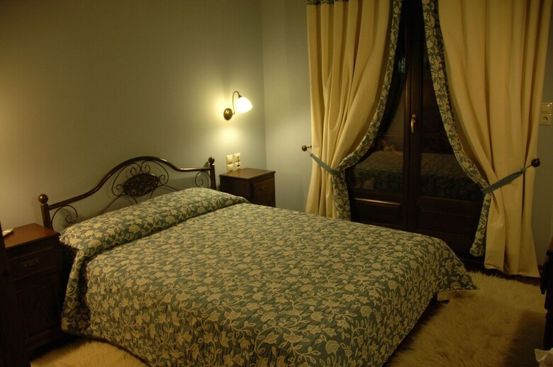 Bed & Breakfast Elena Guesthouse