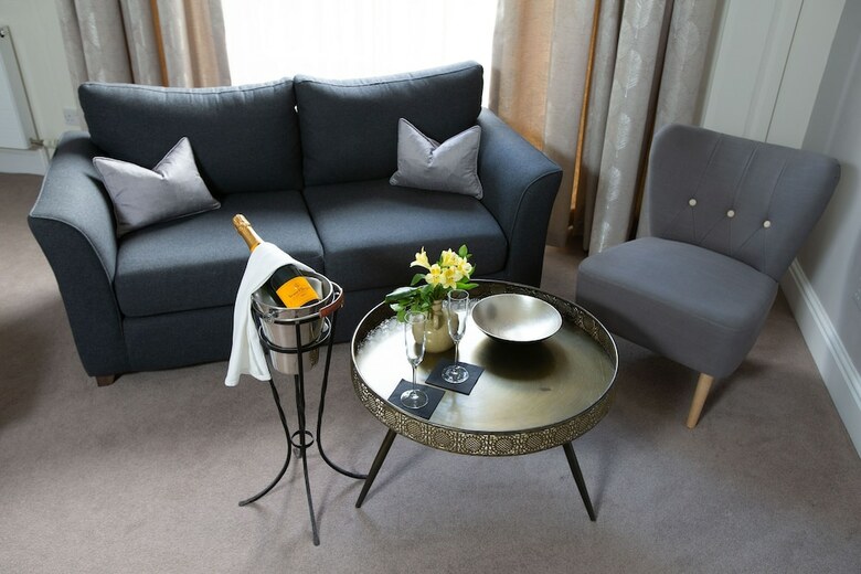 The Evesham Hotel