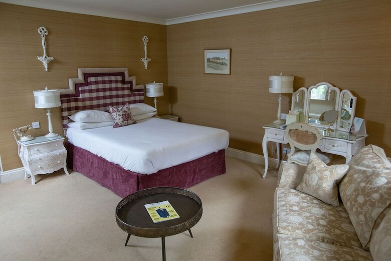 The Evesham Hotel