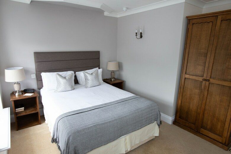 The Evesham Hotel