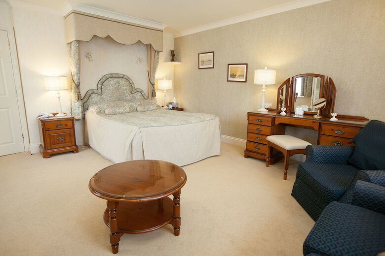 The Evesham Hotel
