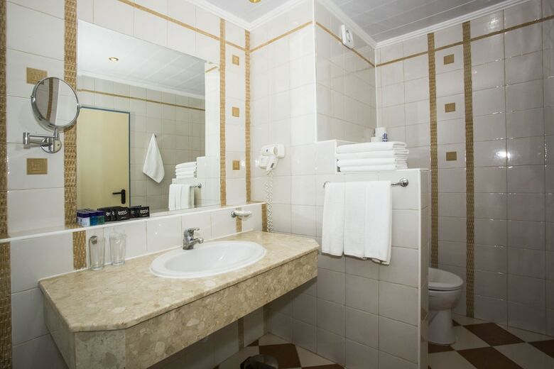 Royal Bay Hotel ? All Inclusive