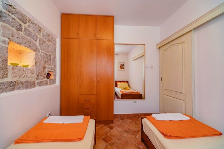 Apartments Bigovo Veljic