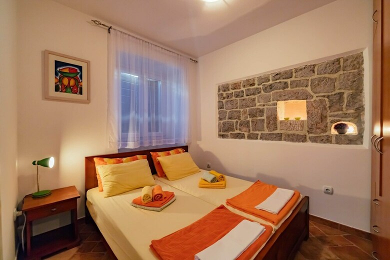 Apartments Bigovo Veljic