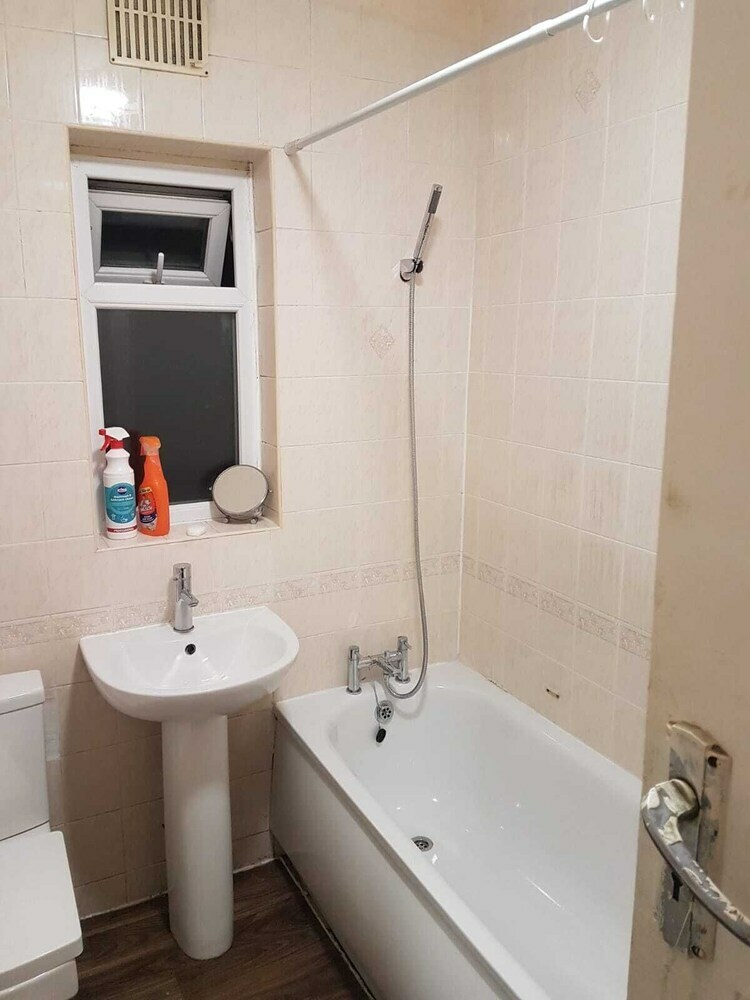 Hotel Budget House In Gants Hill