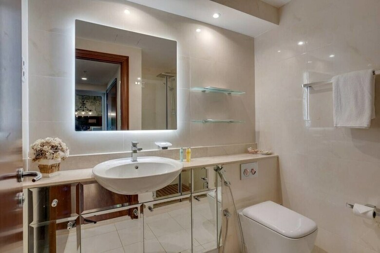 Uniquely Designed Apartment Dubai Marina Views