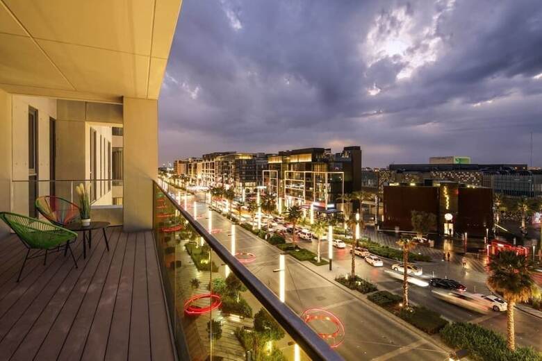 Apartamento Explore City Walk From An Exquisite Sanctuary
