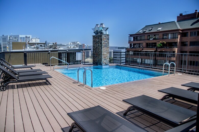 Aparthotel The Place -  Live & Meet