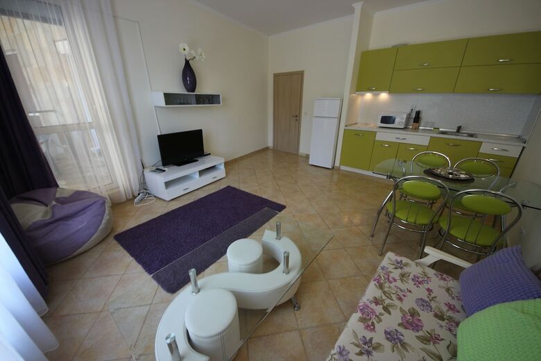 Menada Negresco Apartments