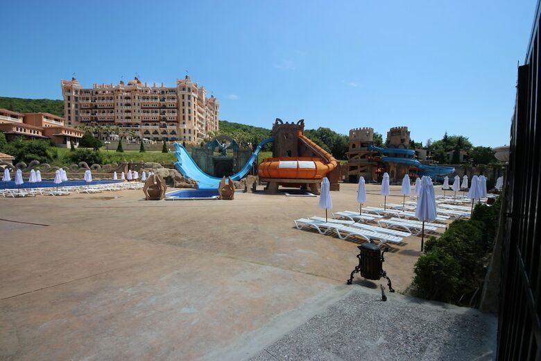 Menada Negresco Apartments