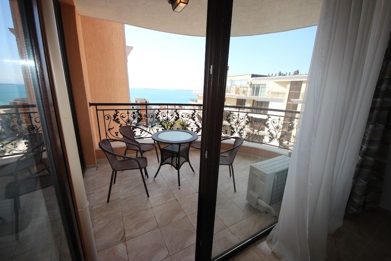 Menada Admiral Apartments
