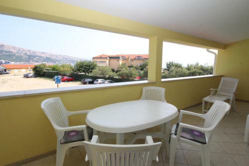 Baska Beach Apartments