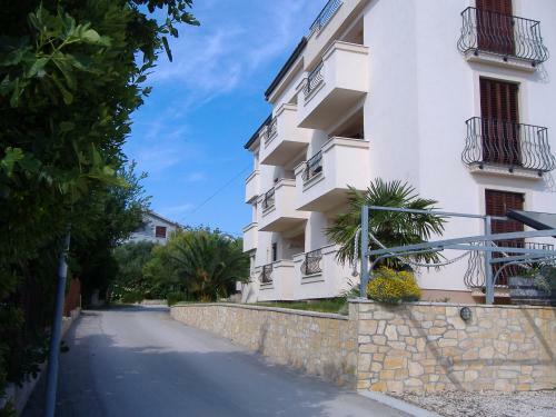Casa Del Sol Apartments