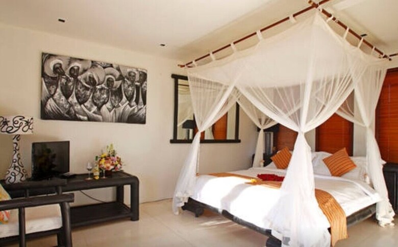 Villa W Residence (5br)