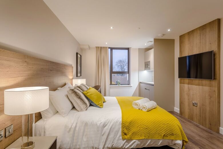 Aparthotel Dwell City Living