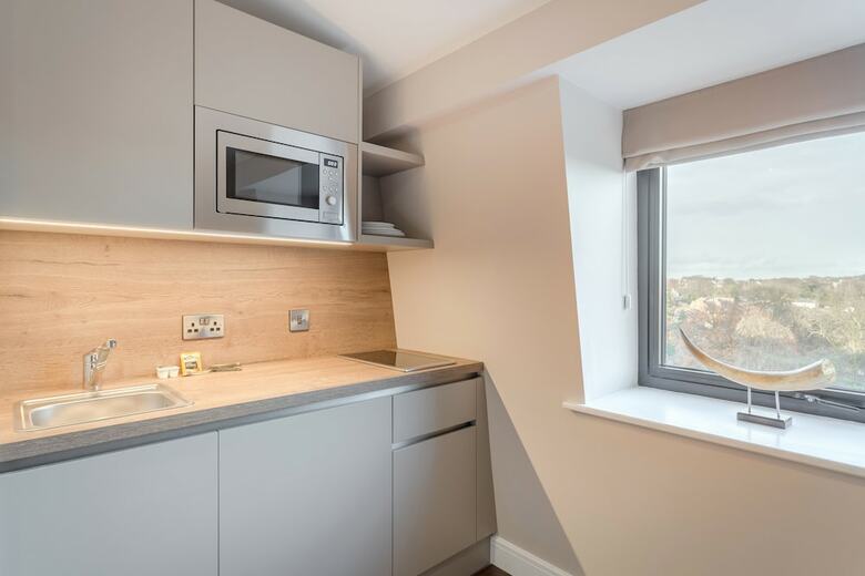 Aparthotel Dwell City Living