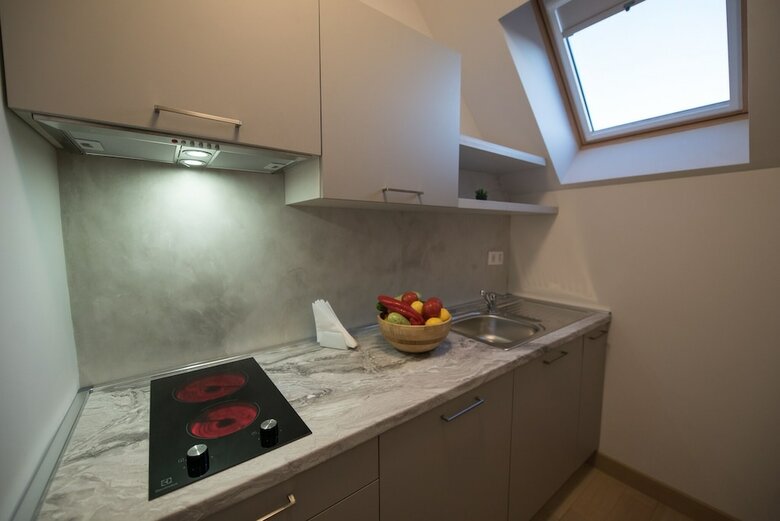 Elexus Apartments