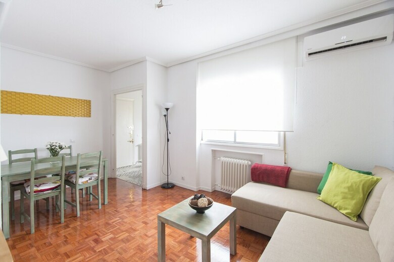 Apartamentos Homelike Embajadores