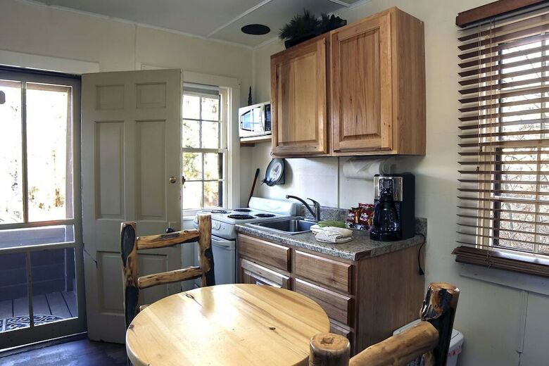 Triple R Cottages: 7