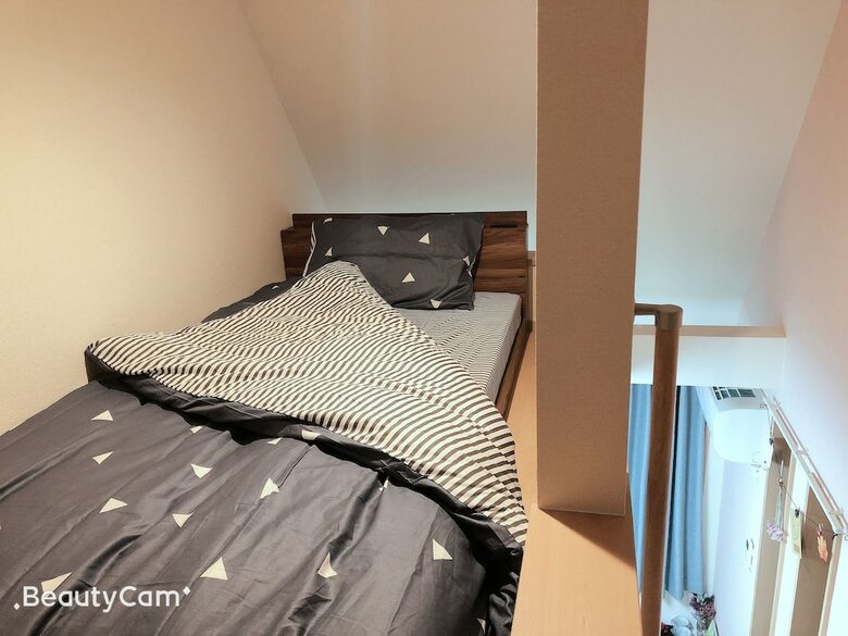 Apartamentos Urban Place Lin