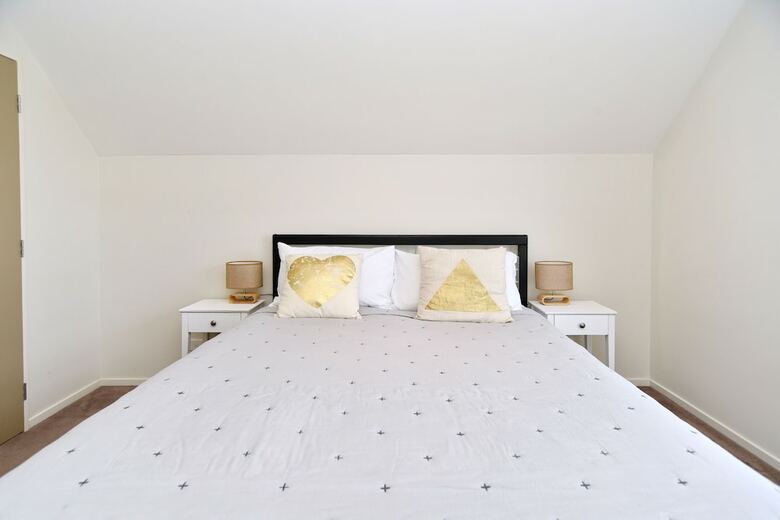 Hagley Apartment
