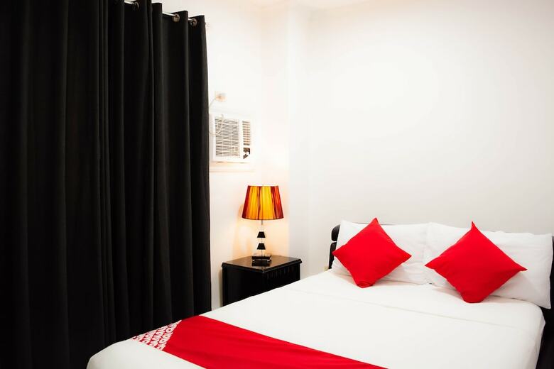 Hotel Oyo 506 153 Executive Suites