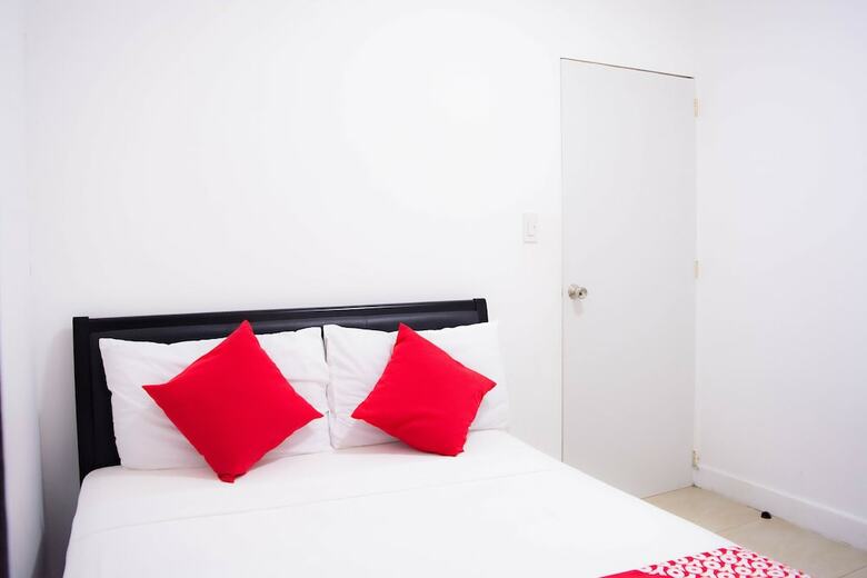 Hotel Oyo 506 153 Executive Suites