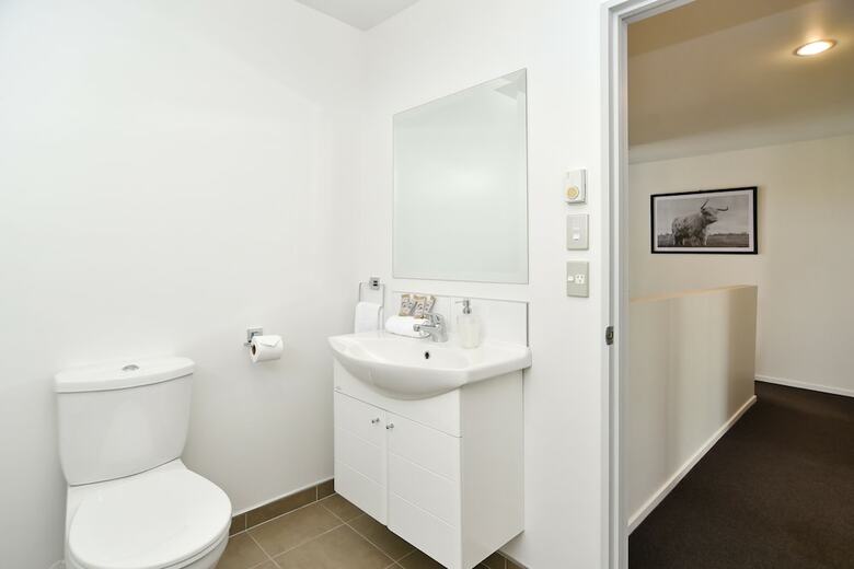 Barbadoes Apartment