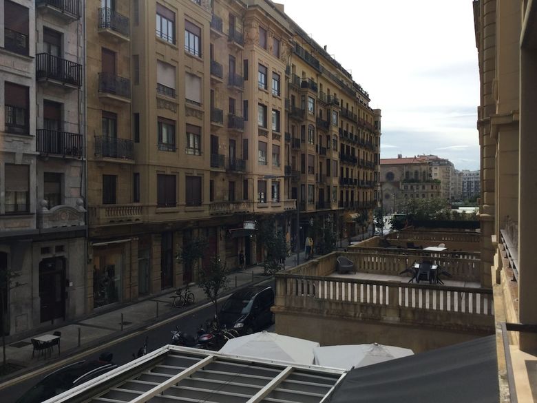 Apartamentos Gros Style By Forever Rentals